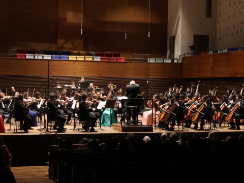 Veja: Orquestra Sinfônica Heliópolis recebe Isaac Karabtchevsky no Teatro Baccarelli